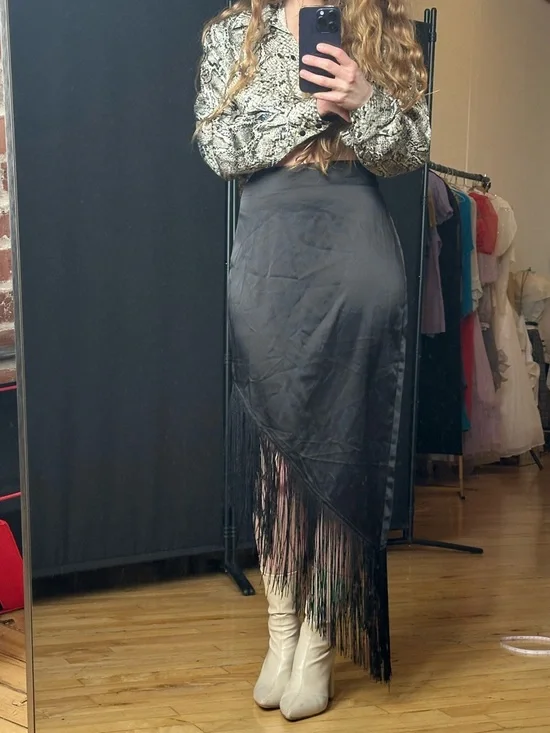 Black Fringe Asymmetrical Skirt size small - Picture 3 of 6